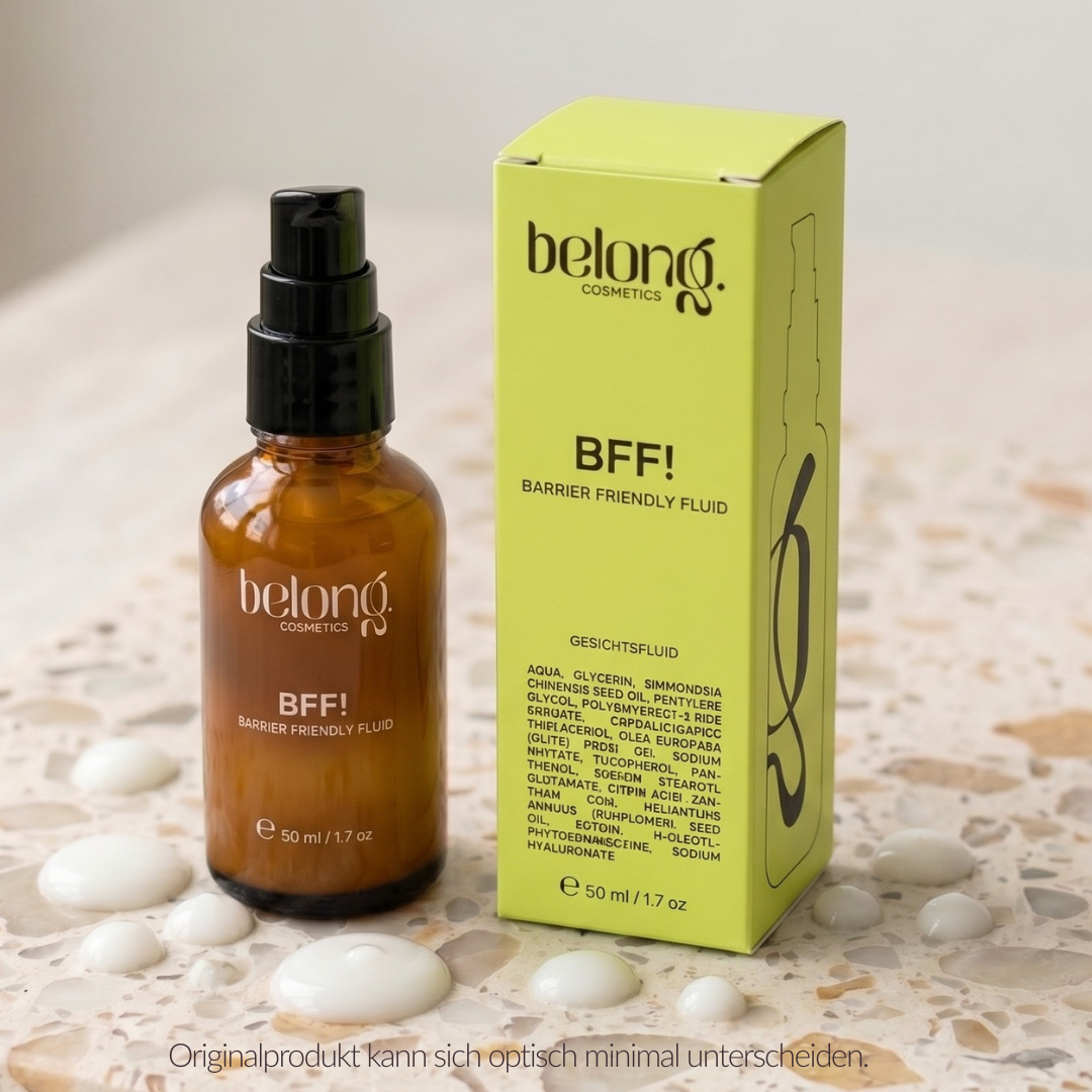 BFF! Gesichtsfluid von belong. cosmetics, 50-ml-Pumpflasche aus Braunglas und Faltschachtel