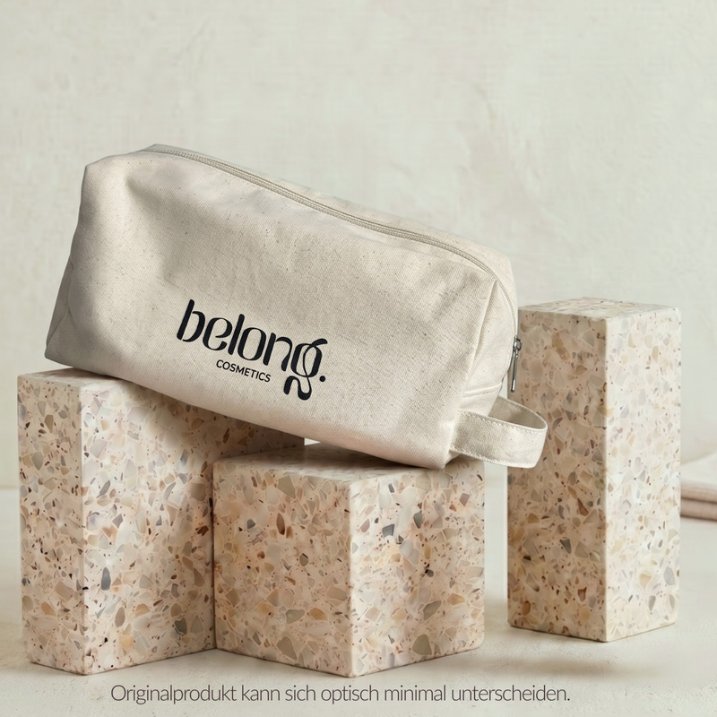 belong. cosmetics Kosmetiktasche mit Reißverschluss auf Terrazzo-Würfeln